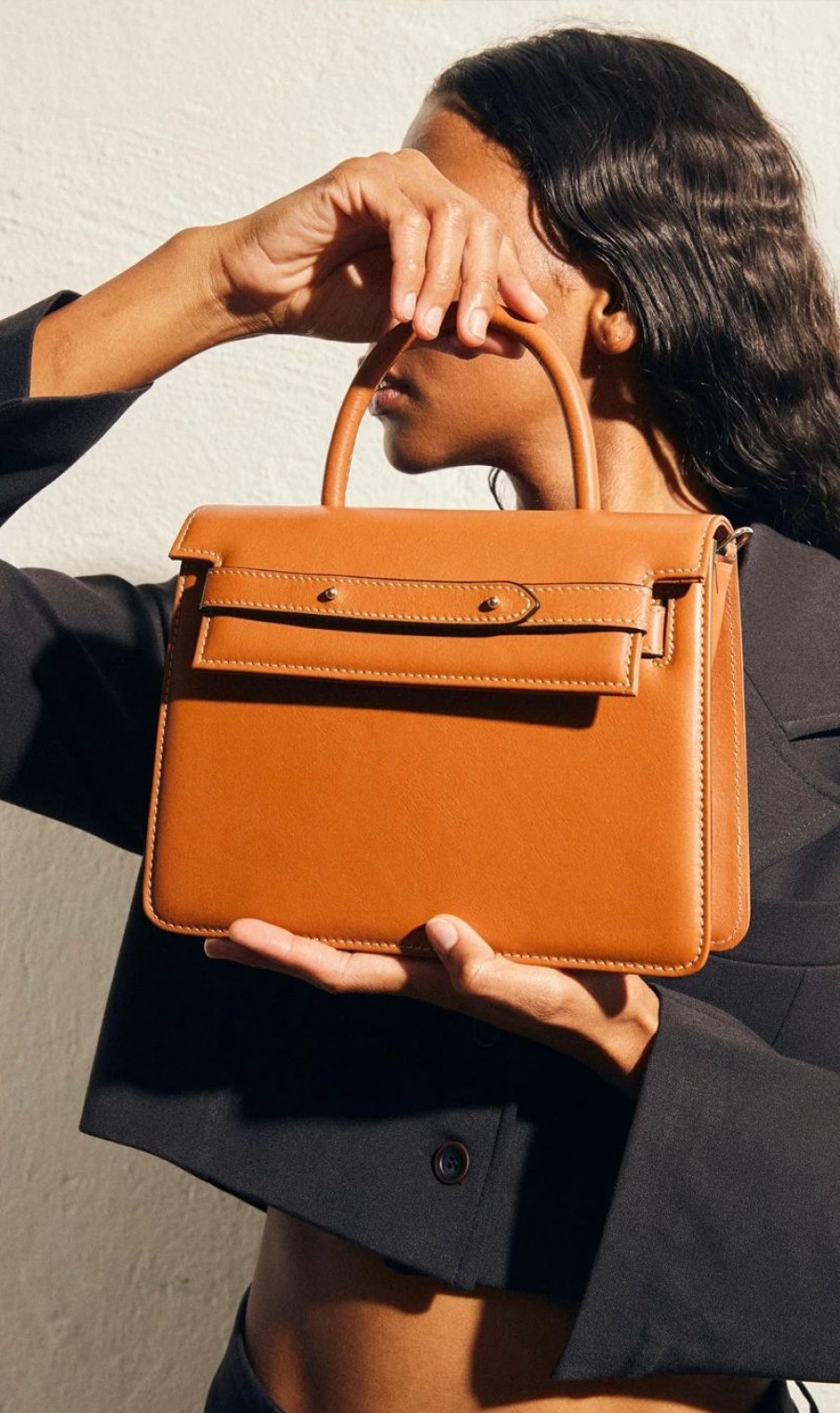 * Alohas | The M Tan | Bags & Wallets