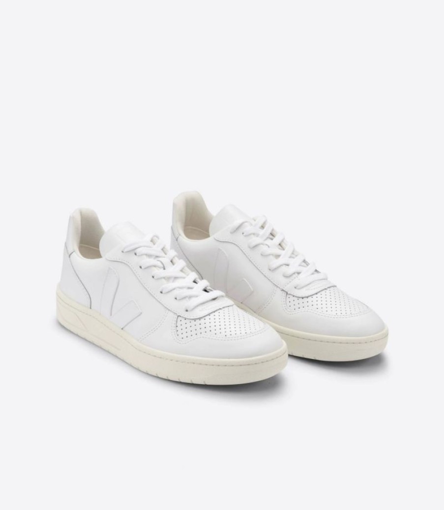 * Veja | V-10 Leather Sneakers Extra | Sneakers