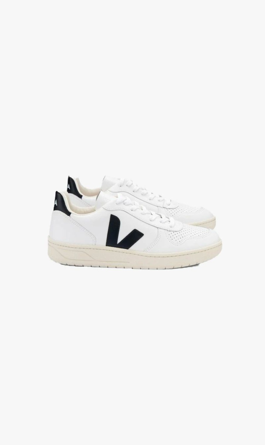 * Veja | V-10 Leather Sneakers Extra White / Black | Sneakers