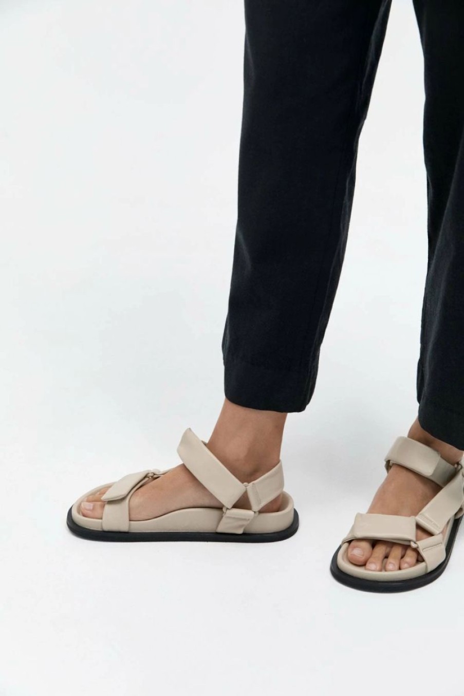 * St Agni St. Agni | Padded Sportsu Sandal Ecru | Sandals